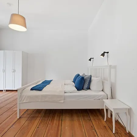 Apartment Zur See, Whg Piroge *